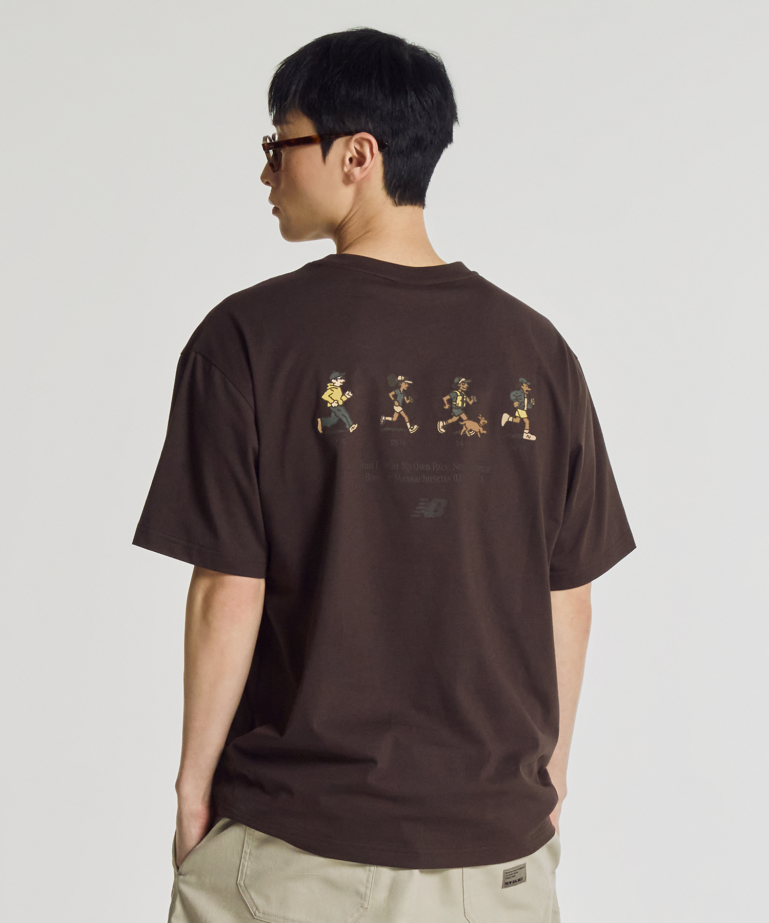NBNEG21503 / Футболка UNI NB Friends (Brown)