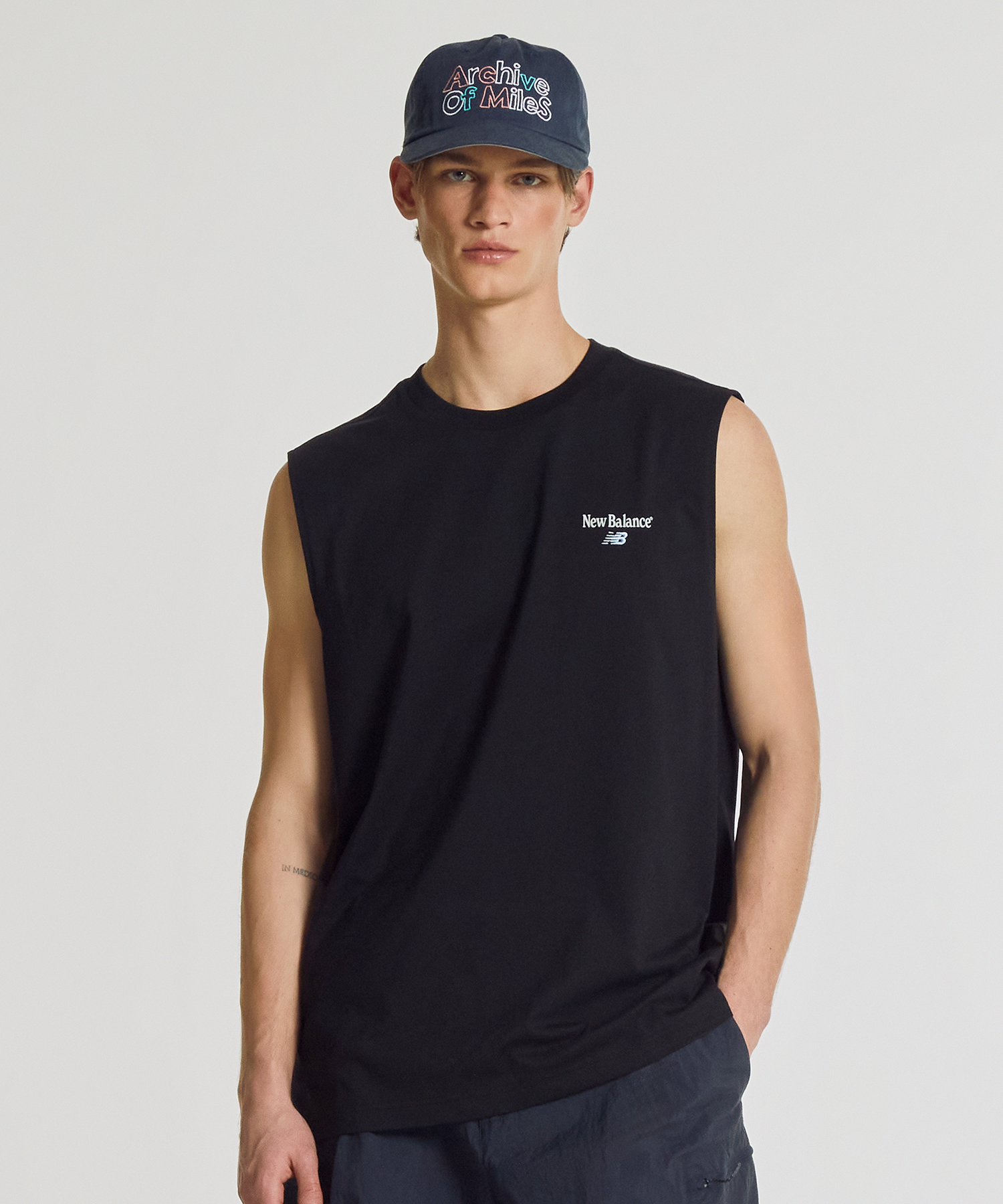 NBNGG21503 UNI NB Friends майка (BLACK)