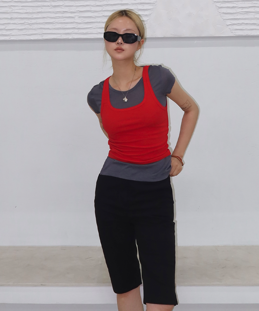 woman classic capri slit pants [black]
