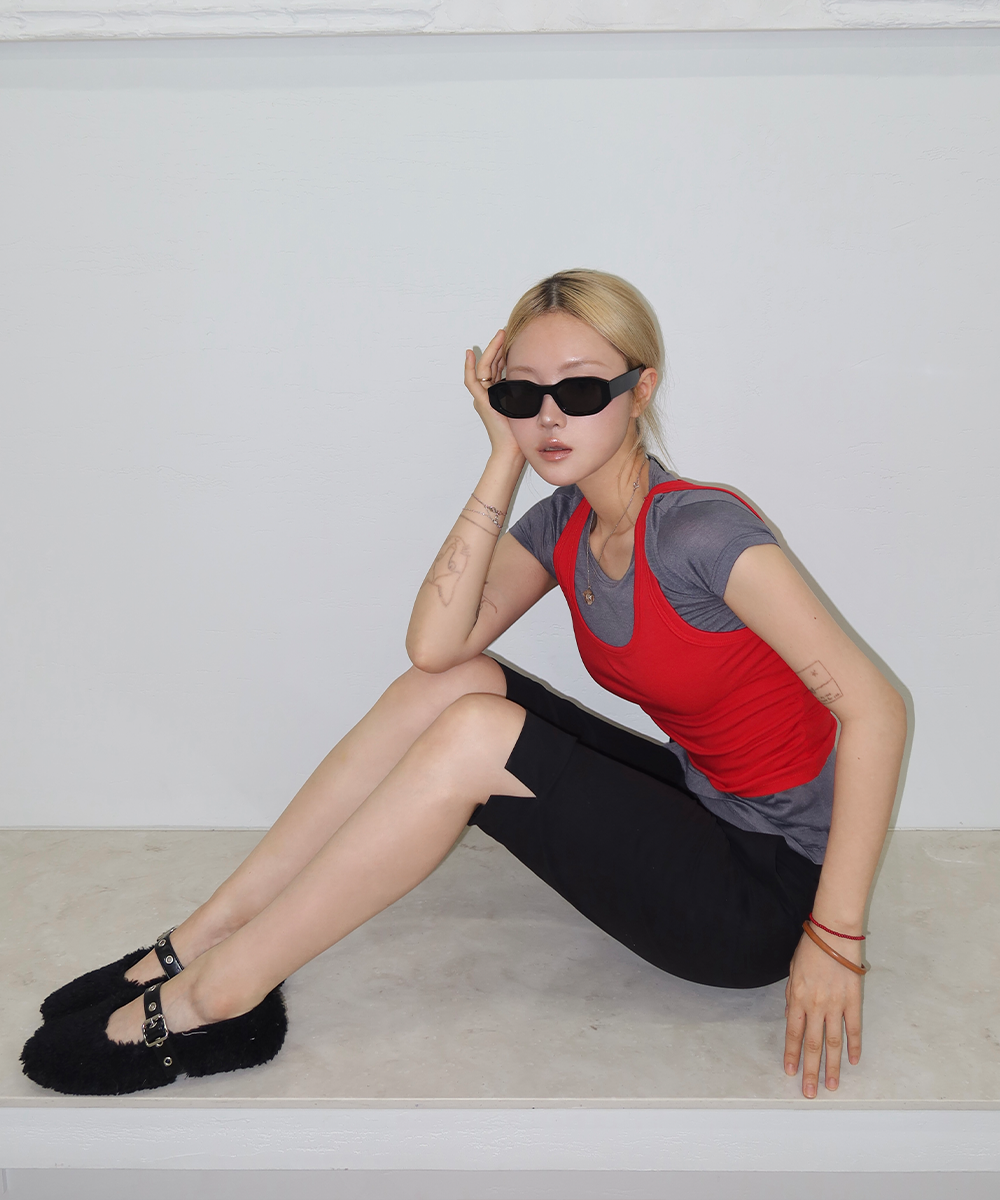 woman classic capri slit pants [black]