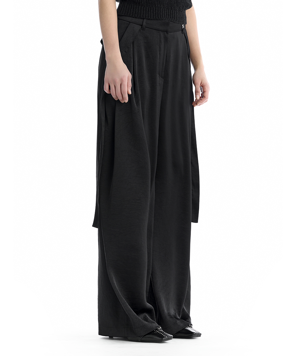 Draped Strap Set-Up Slacks [ Black ]