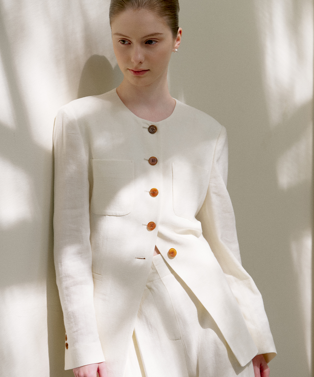 Classic round hourglass linen jacket_cream
