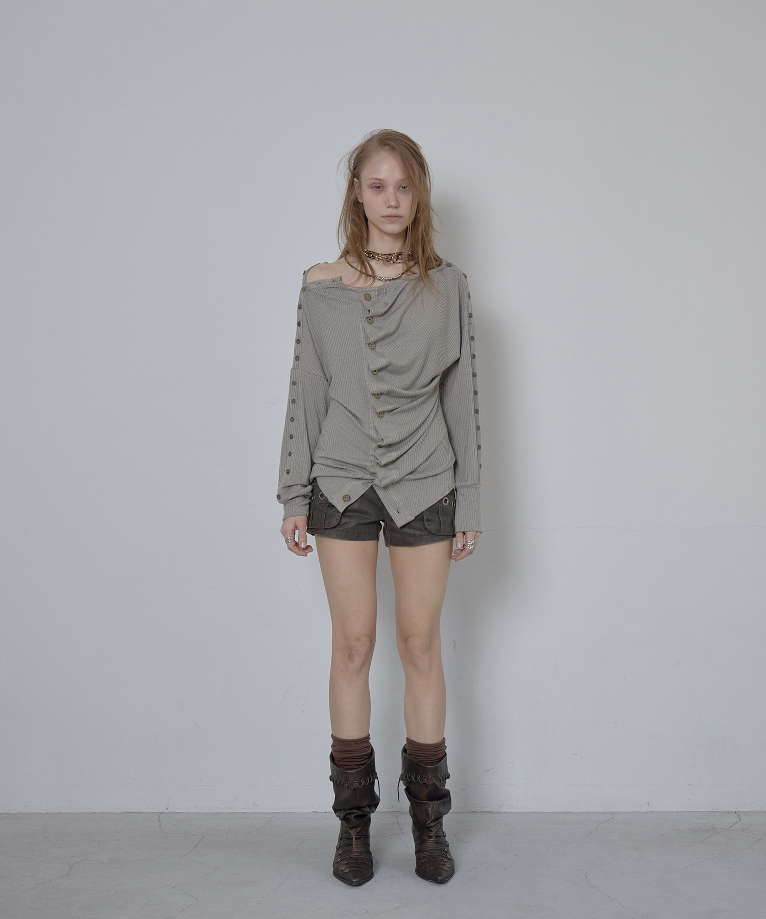 ROUGH EDGE RUFFLE CARDIGAN / KHAKI