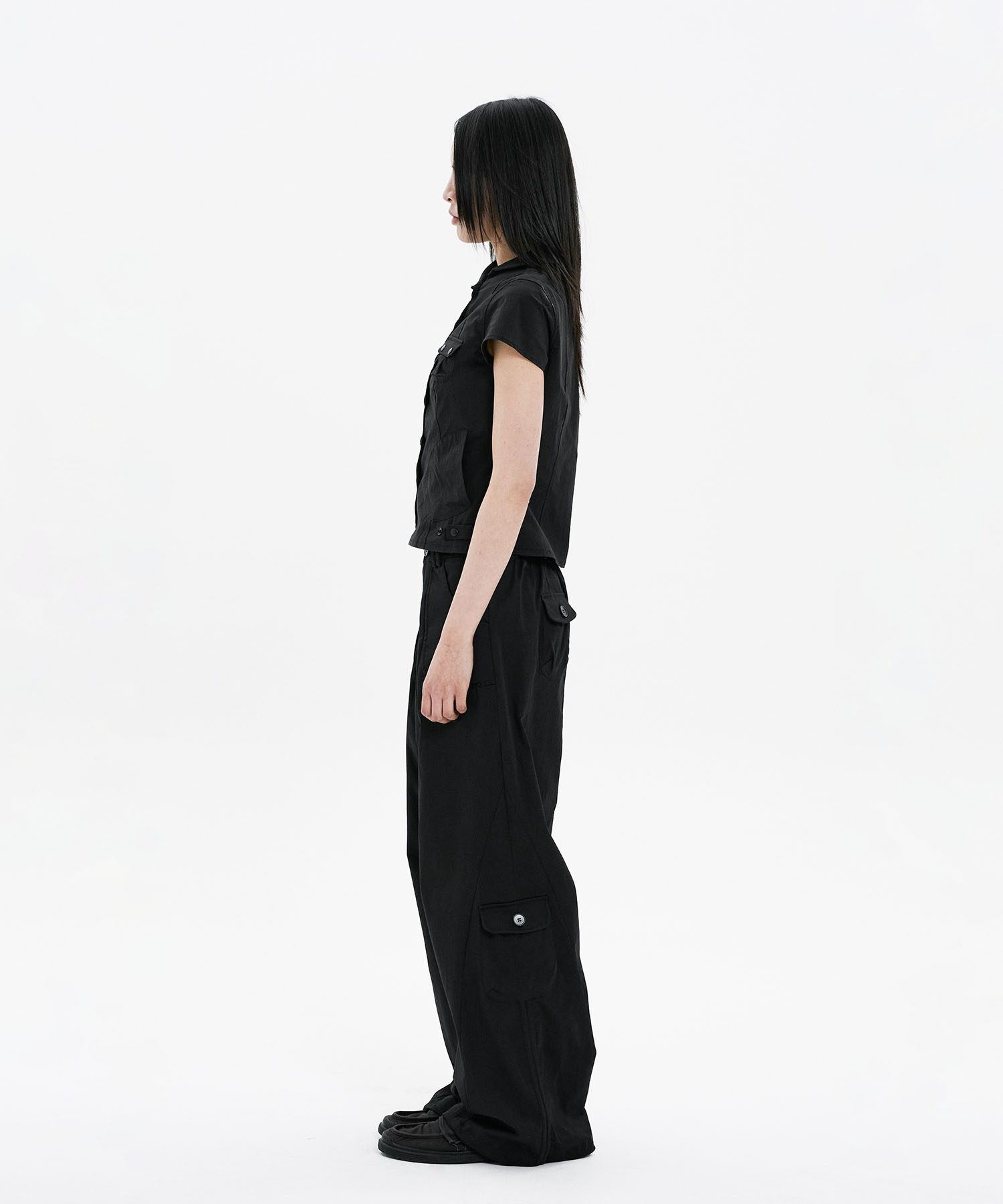 Side shirring pocket wide pants BLACK