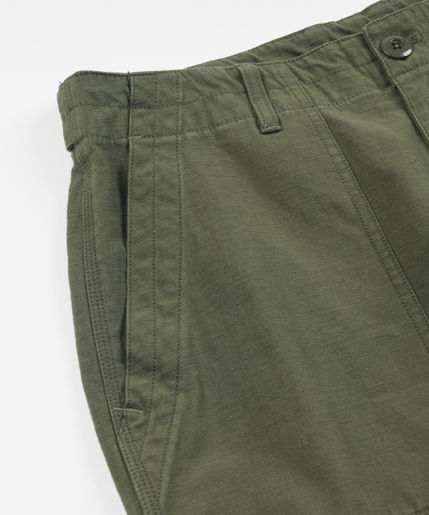 BACKSATIN ESSENTIAL FATIGUE SHORTS _ OLIVE
