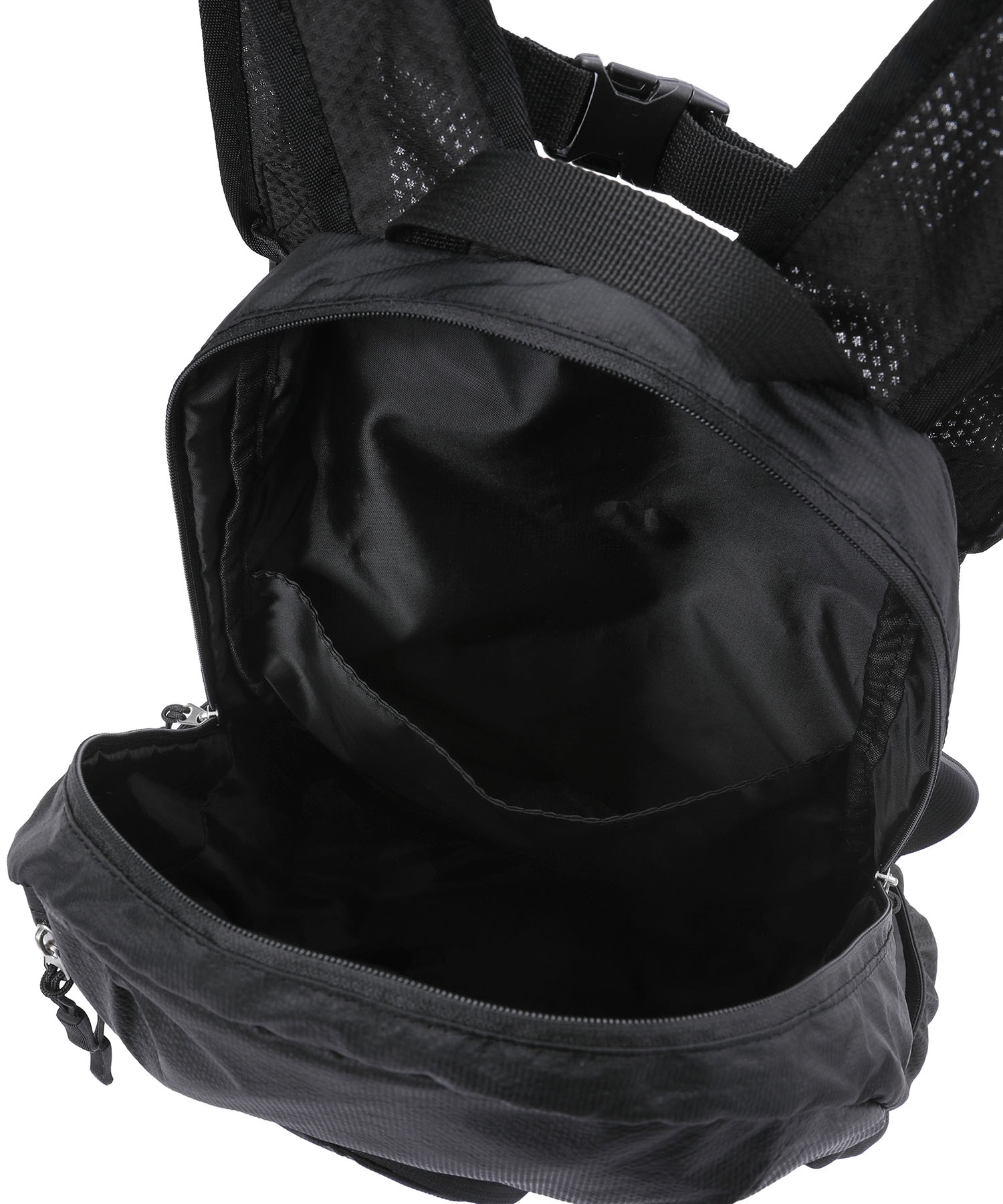 Double diagonal zipper backpack BLACK