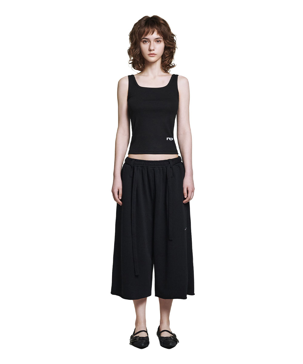 Belted Point Bermuda Sweatpants - Black