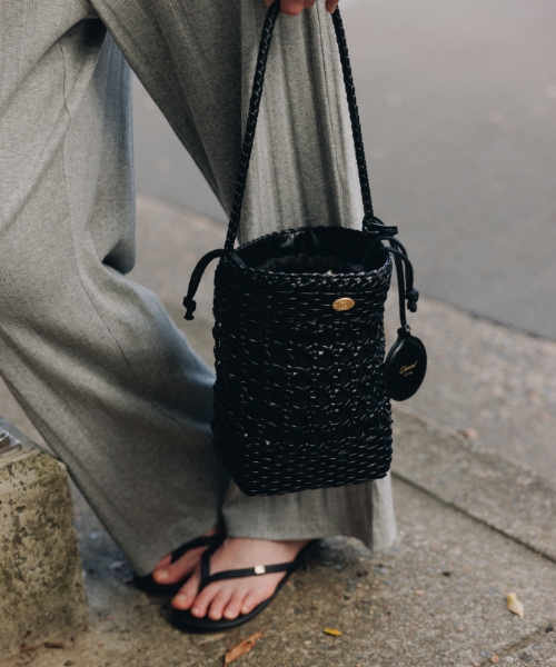 handcrafted weaving bag (shoulder) - black (S)