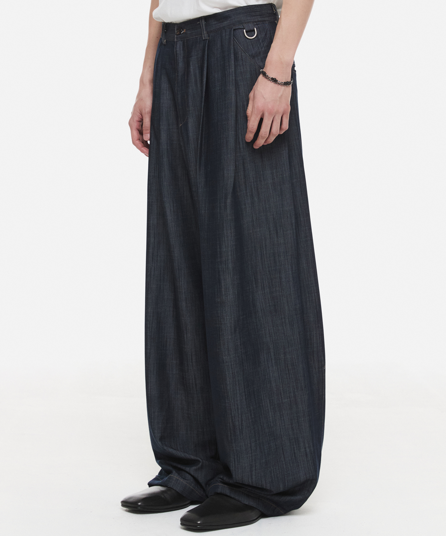 Belted Cruved Slacks Indigo