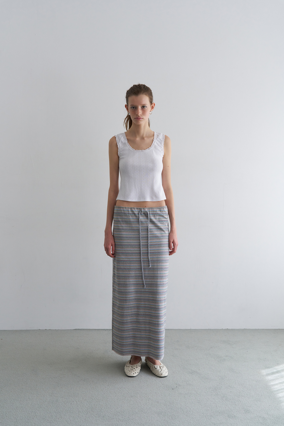 MINI LACE SLEEVELESS - 2 COLORS WHITE