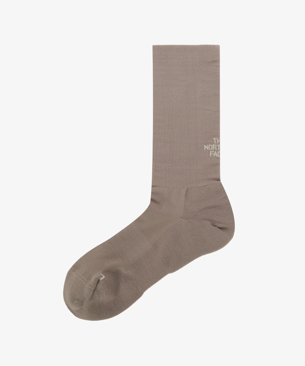 NY4MS05B TNF Run Socks Crew EX LATTE