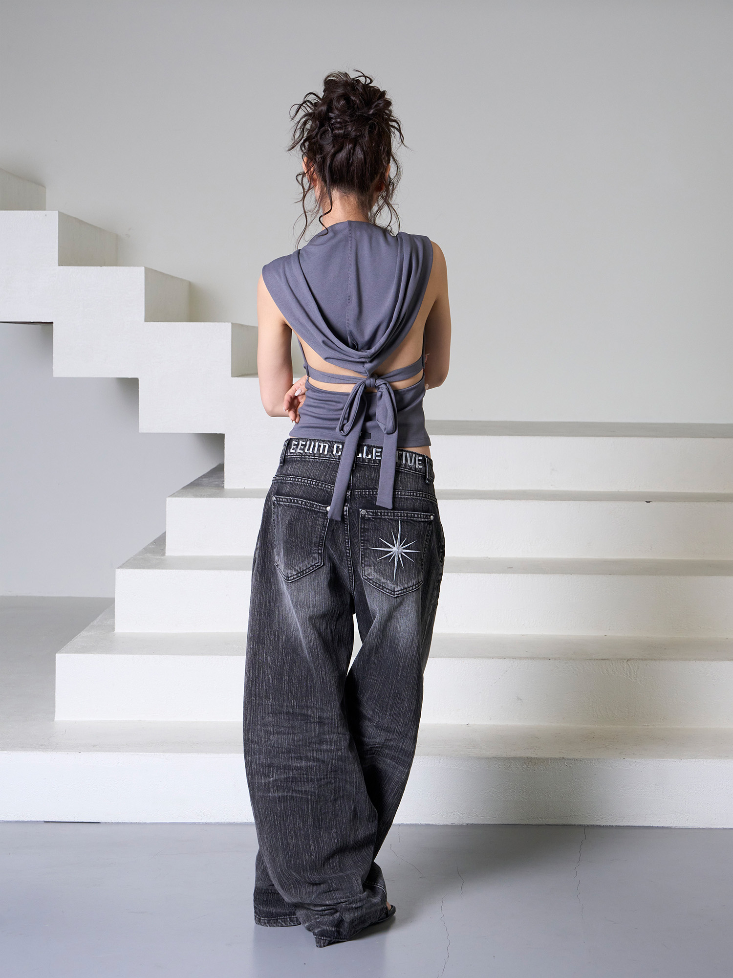 Lettering wide washed denim pants