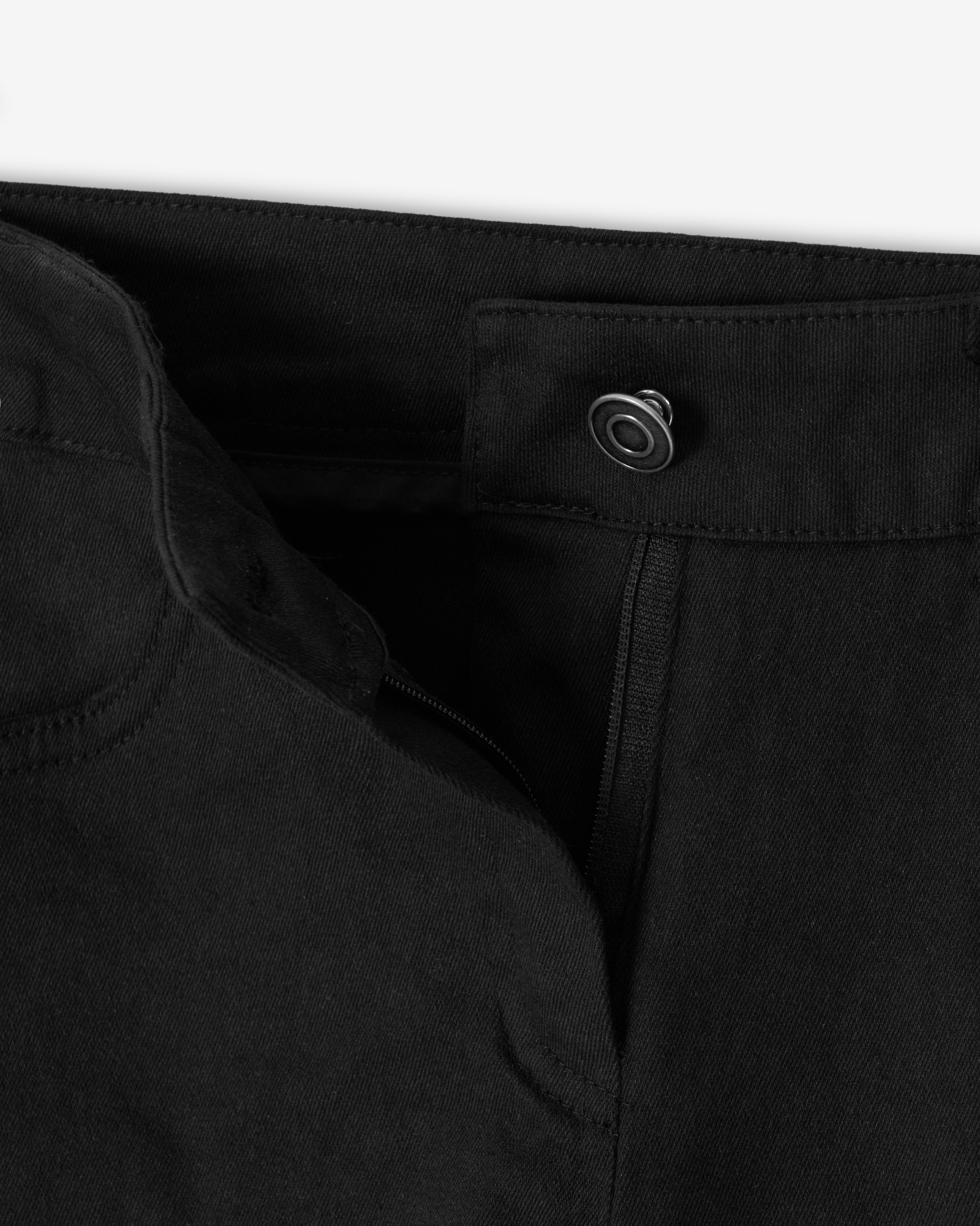 Semi low-rise capri pants
