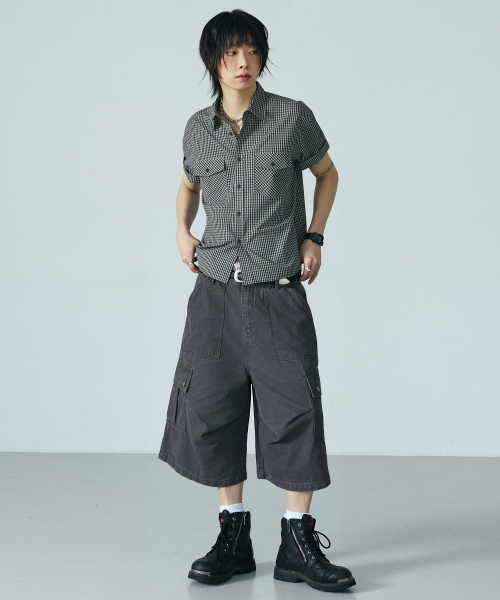 Washed Cotton Wide Cargo Bermuda Pants [Charcoal] thumbnail 4