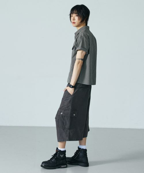 Washed Cotton Wide Cargo Bermuda Pants [Charcoal] thumbnail 5