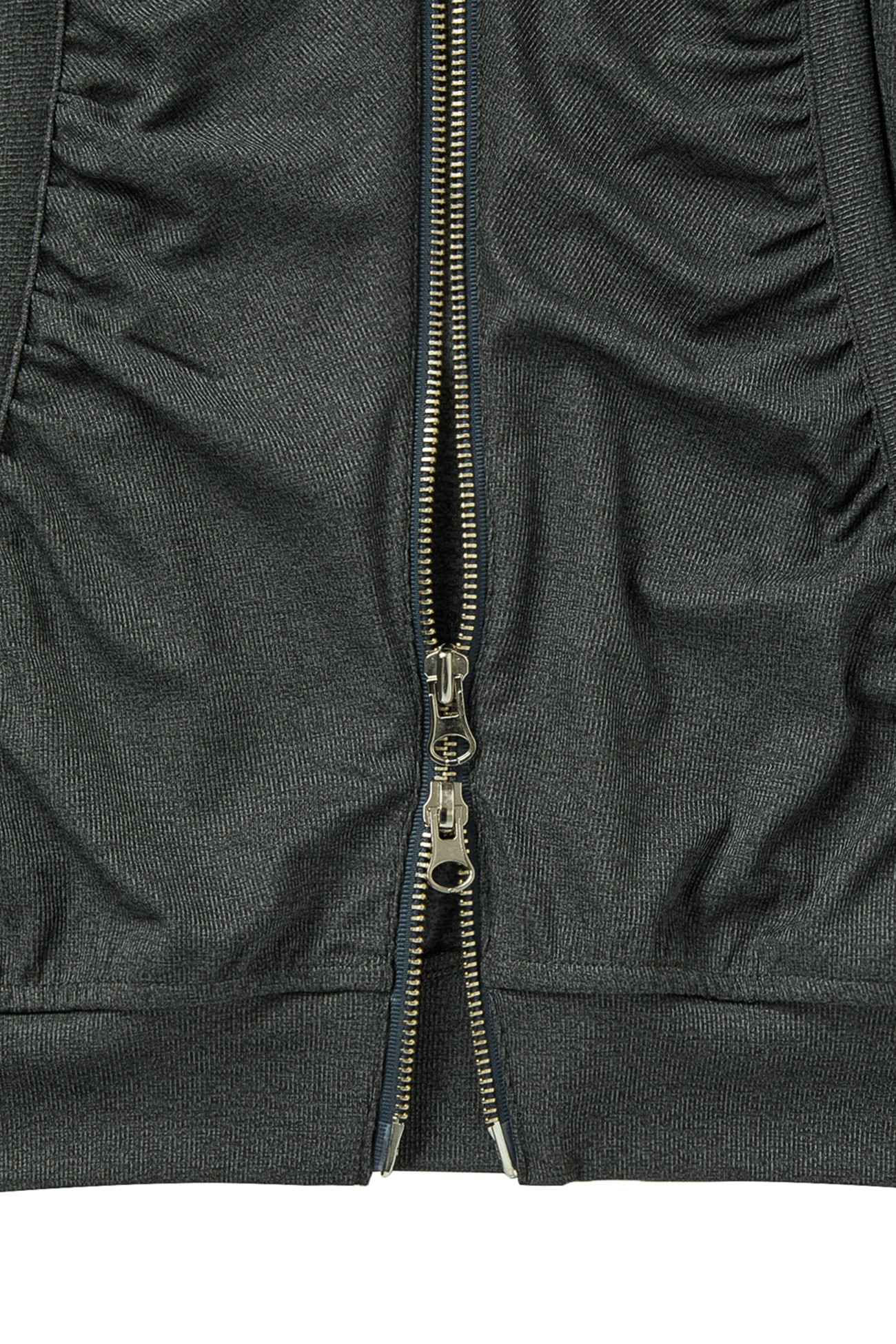 SHIRRING HOOD ZIP UP IN DARK GREY