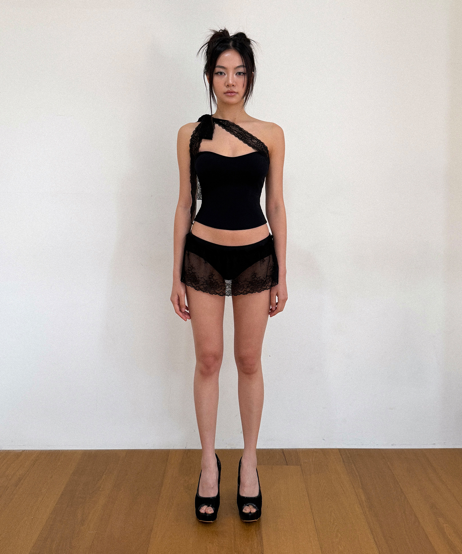 lace skirt bikini panty (Black)