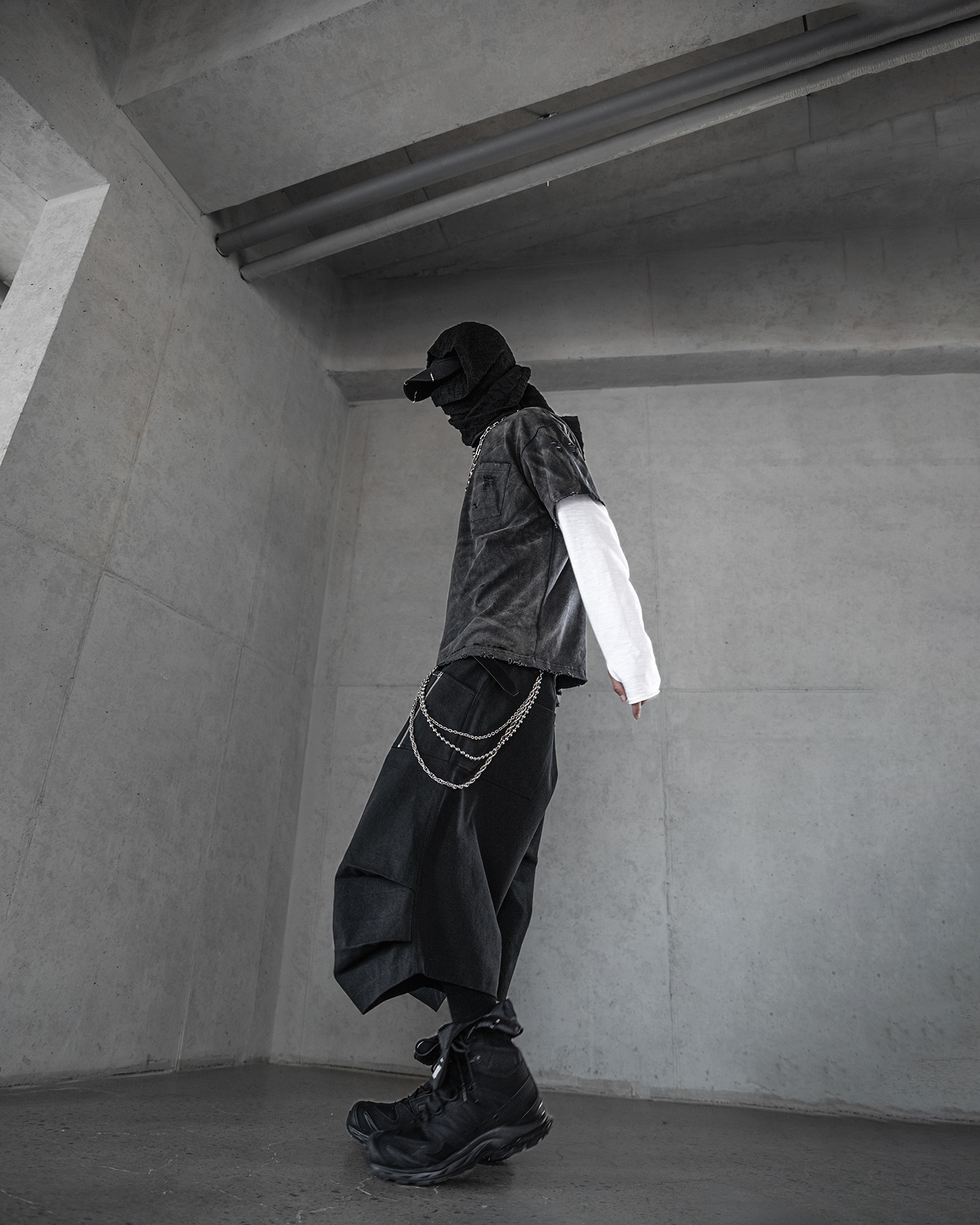 26 PARACHUTE BERMUDA PANTS BLACK
