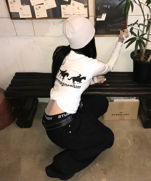 홀스 래빗 롱슬리브 (화이트/블랙)