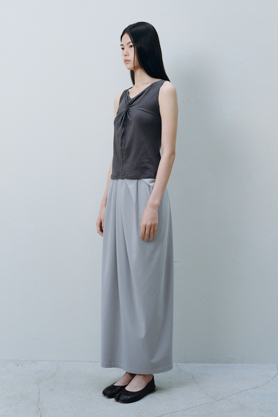 SOFT TWIST SLEEVELESS - 3 COLORS CHARCOAL