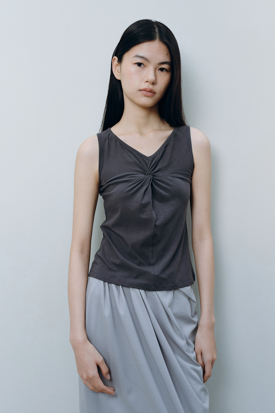 SOFT TWIST SLEEVELESS - 3 COLORS CHARCOAL