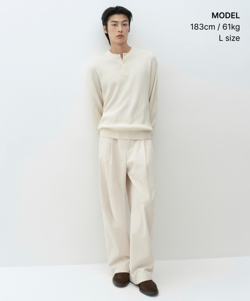 VICTORIA WOOL Minimal Ribbed Henley Neck Knit [Facial Creams] thumbnail 4