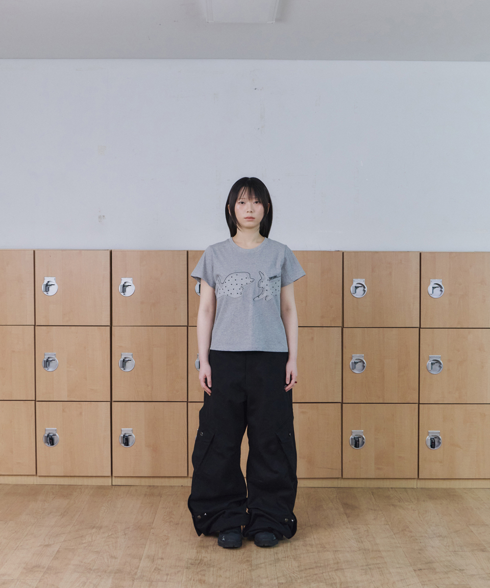 RABBIT APPLIQUE TEE - 2 COLORS GREY