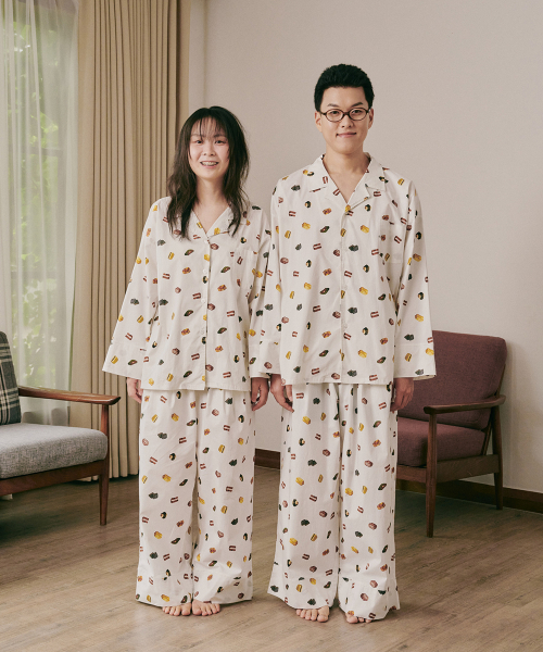 (uni)도미토리 떡 도트 파자마
