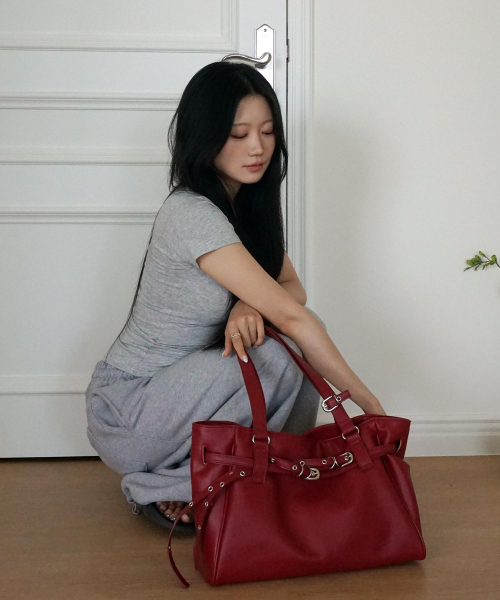 Lizzy Double-Belted Bag (3 Colors) thumbnail 5