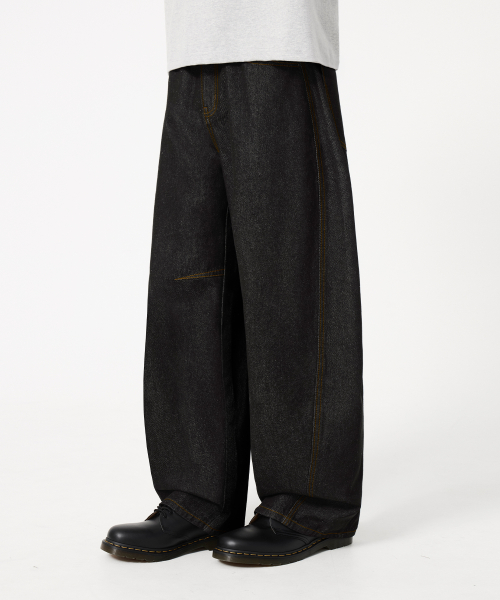 [Non-Fade] Curved Low-Dart Denim Pants_Black thumbnail 5