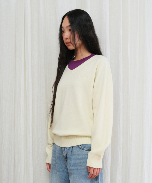 Classic Regular V-Neck Knit Ivory thumbnail 4
