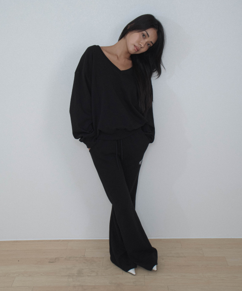 NYEONGI X CHICKS Instinct Slim Bootcut Pants in Black thumbnail 2