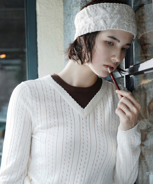 LACE PULLOVER - 2 colors