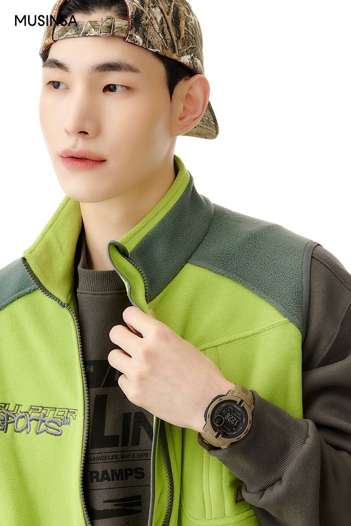 스포츠 캐주얼 image