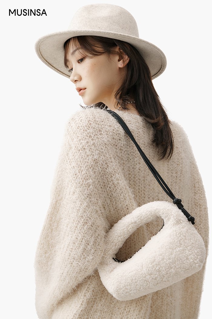부드러운 뉴트럴 톤 image