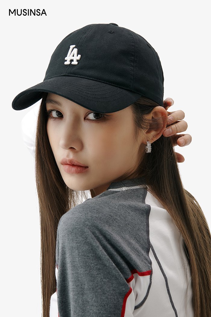 시크한 매치 image