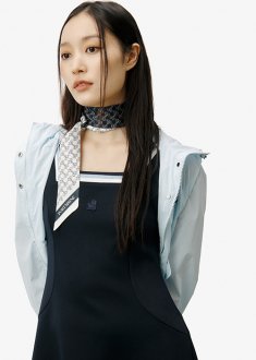 분위기를 더해