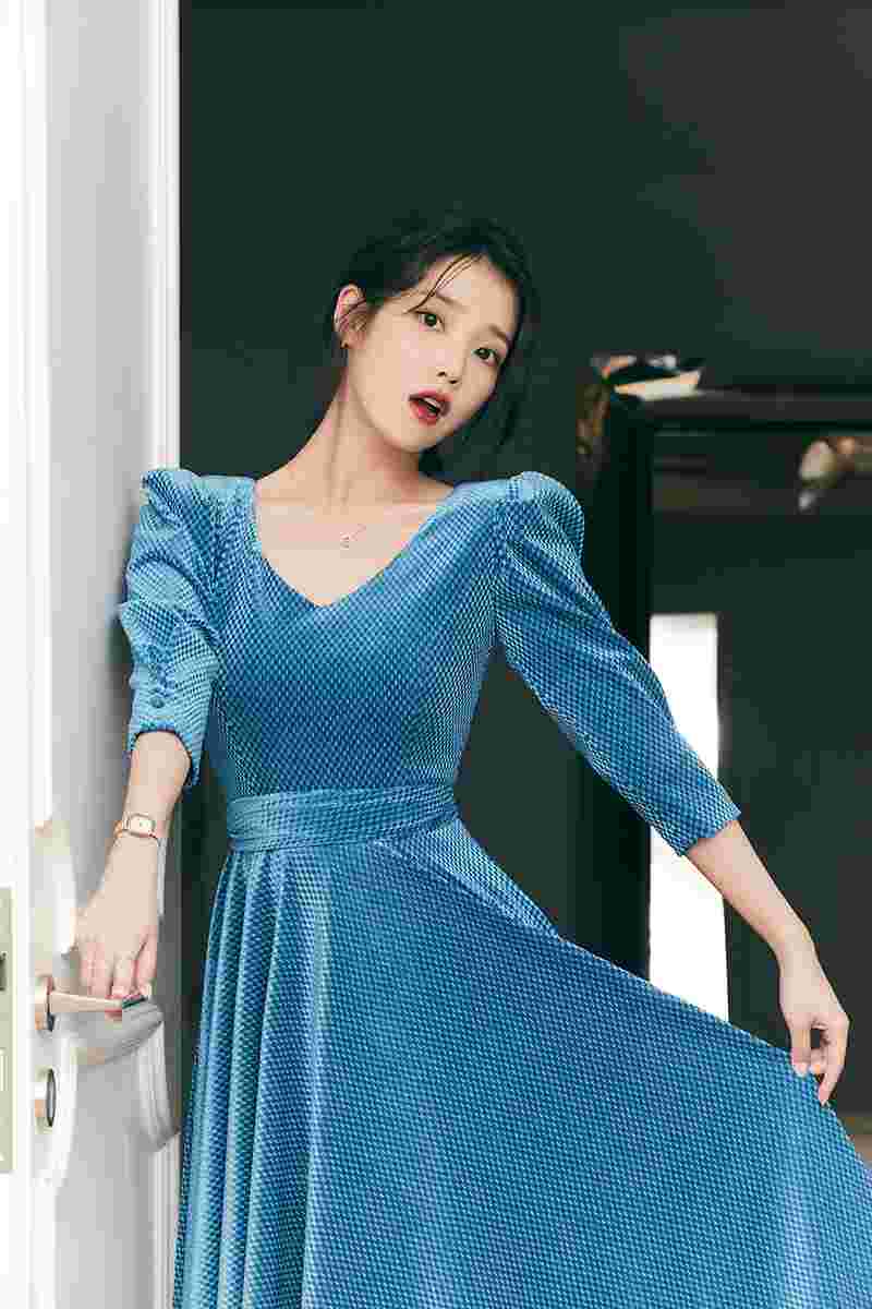 제이에스티나 × 아이유 22 윈터 | 무신사