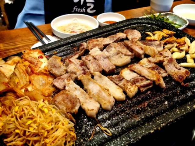 삼겹살 | 기타 갤러리 - 무신사