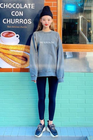 Markm bold logo cheap sweatshirt