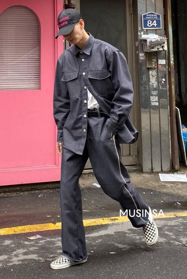 살롱드서울 패션 스타일링 사진 - 브랜드 스태프 코디 스타일 | 무신사 브랜드 스냅 살롱드서울  패션 스타일링 사진 - 브랜드 스태프 코디 스타일... 