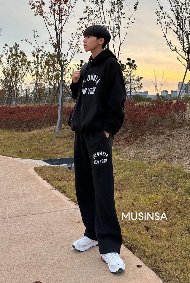 컬럼비아 유니버시티 패션 스타일링 사진 - 브랜드 스태프 코디 스타일... 스냅 컬럼비아 유니버시티  패션 스타일링 사진 - 브랜드 스태프 코디... 