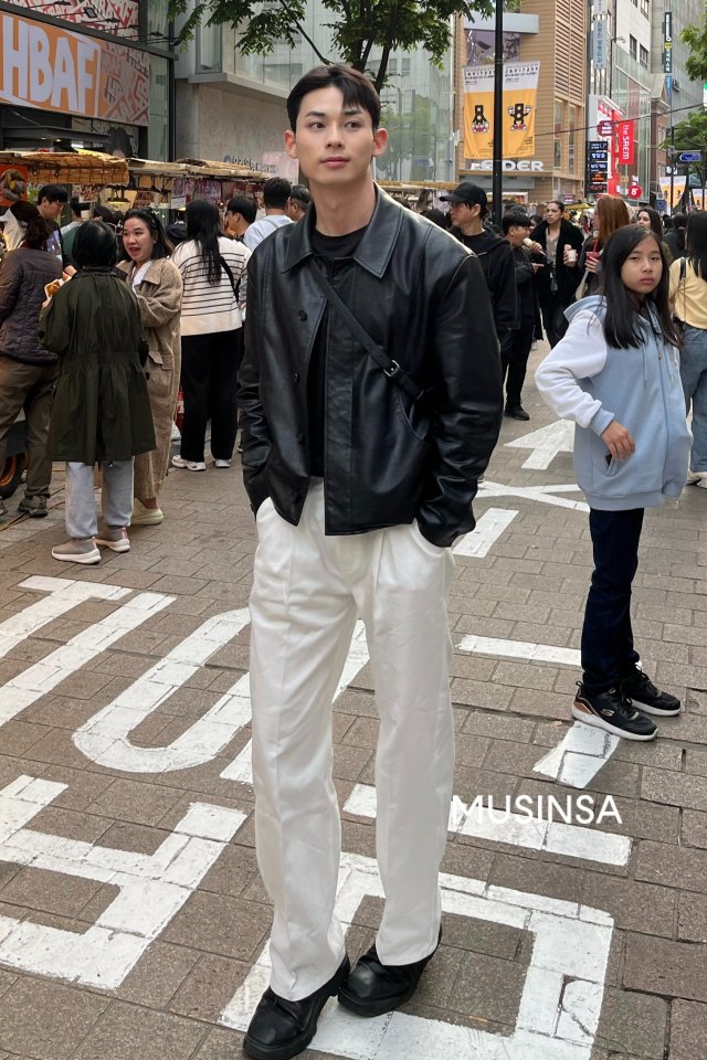 차준환,모델 - 커스텀어클락 | 무신사 브랜드 스냅