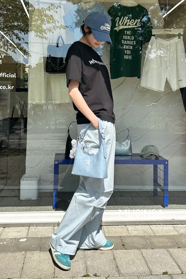 웬유무브 액세서리 모자 패션 스타일링 사진 - 브랜드 스태프 코디... 스냅 웬유무브 액세서리 모자  패션 스타일링 사진 - 브랜드 스태프 코디... 