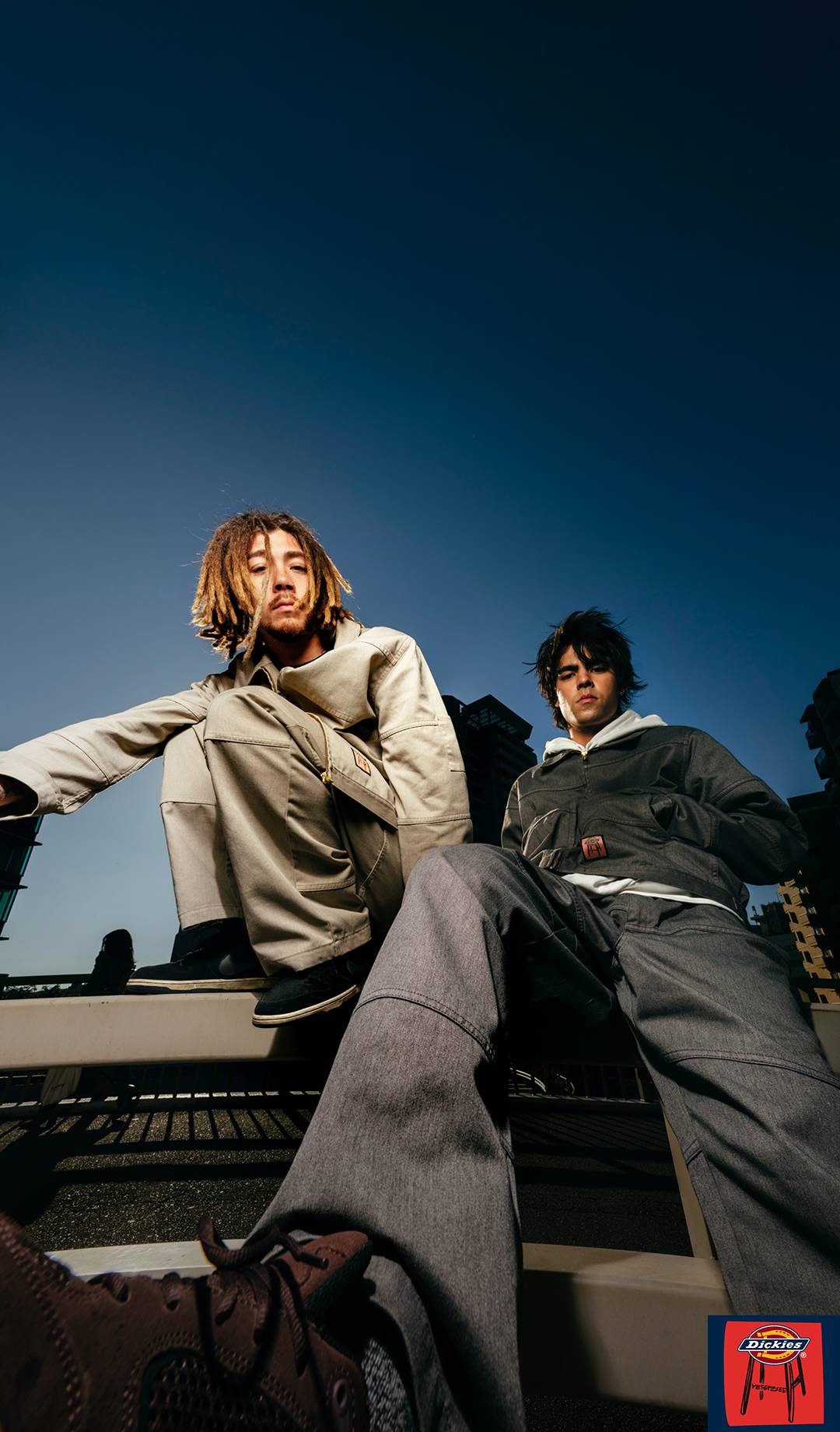 불규칙적이고 불완전한 조합으로 갖춰진 완전함