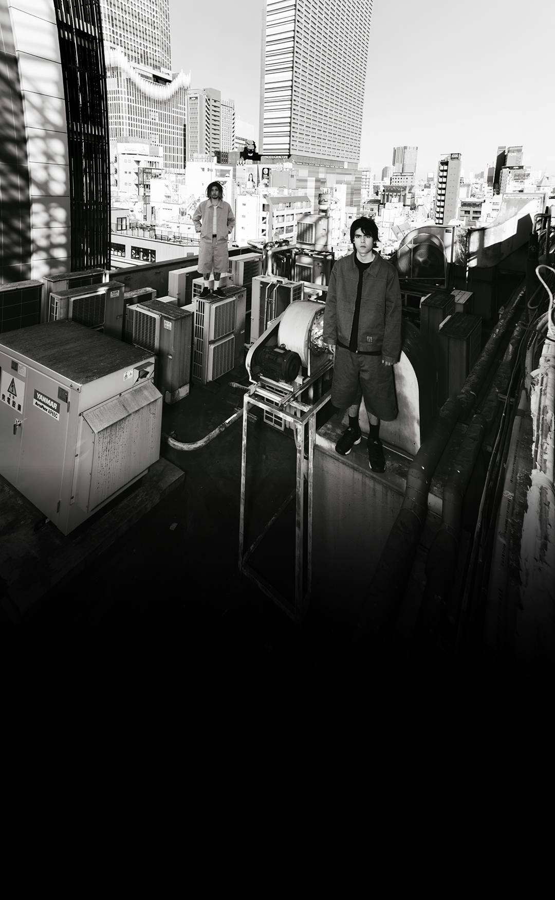 불규칙적이고 불완전한 조합으로 갖춰진 완전함