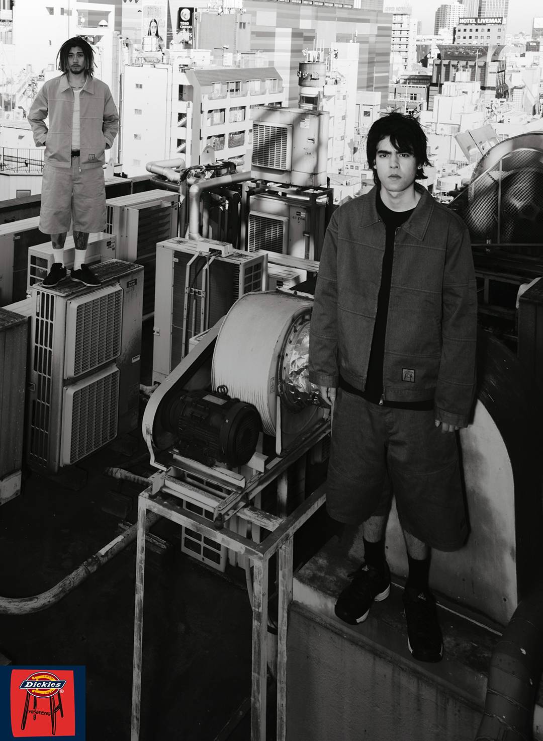 불규칙적이고 불완전한 조합으로 갖춰진 완전함