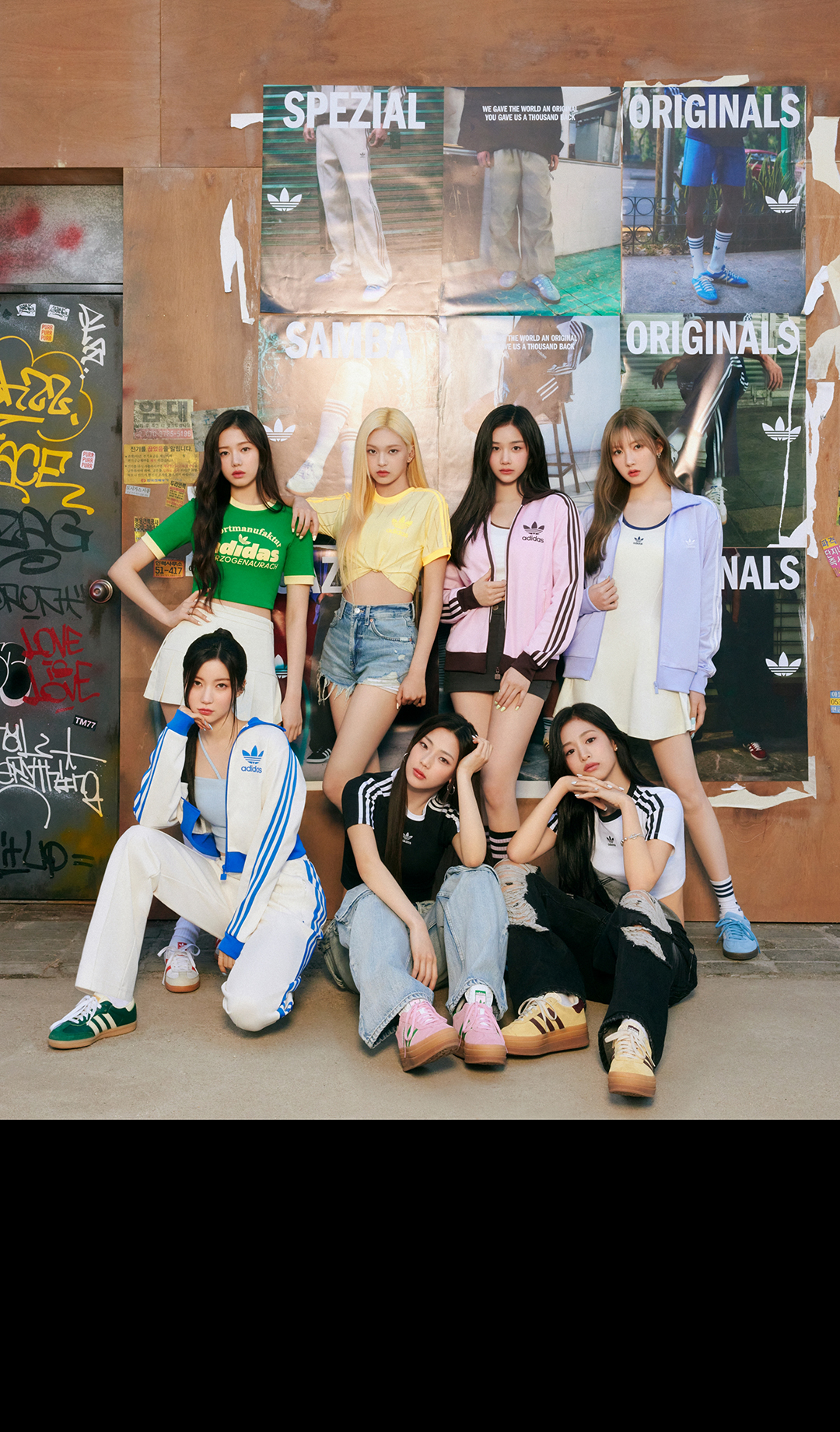 베이비몬스터의 아디다스 슈즈 베이비몬스터의 아디다스 슈즈