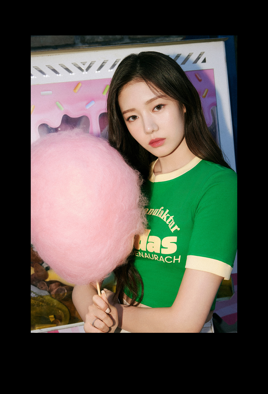 베이비몬스터의 아디다스 슈즈 베이비몬스터의 아디다스 슈즈