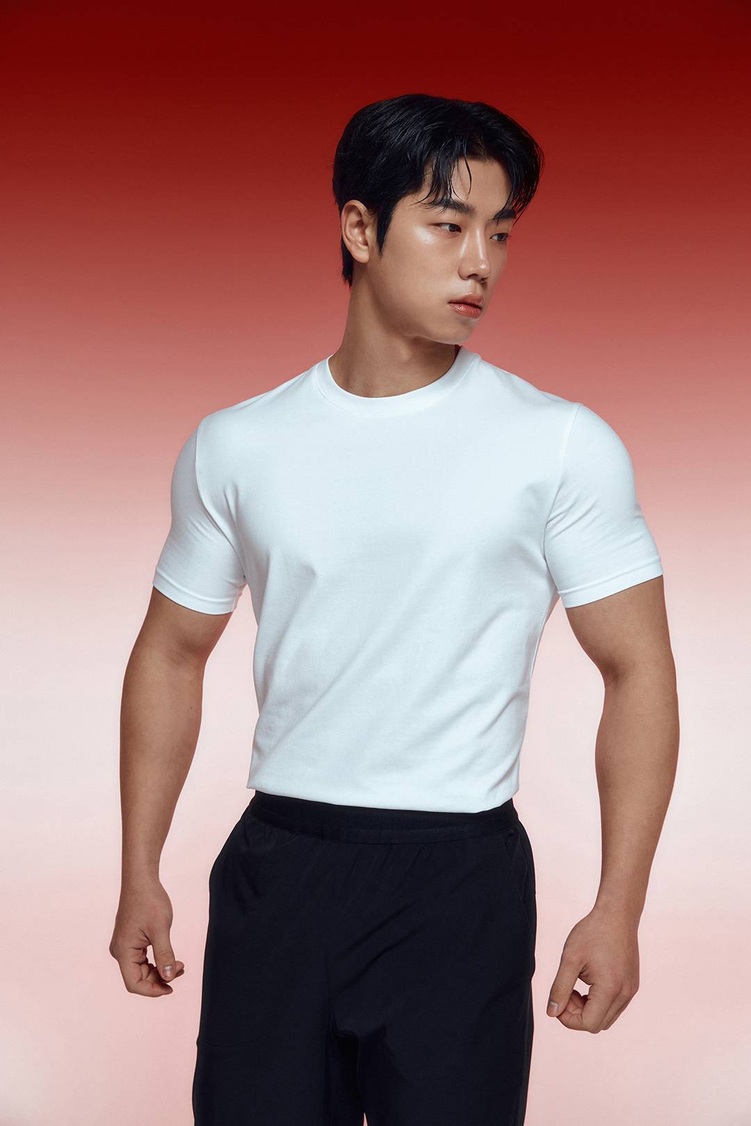 무탠다드 스포츠, 여름 폼 미쳤다!